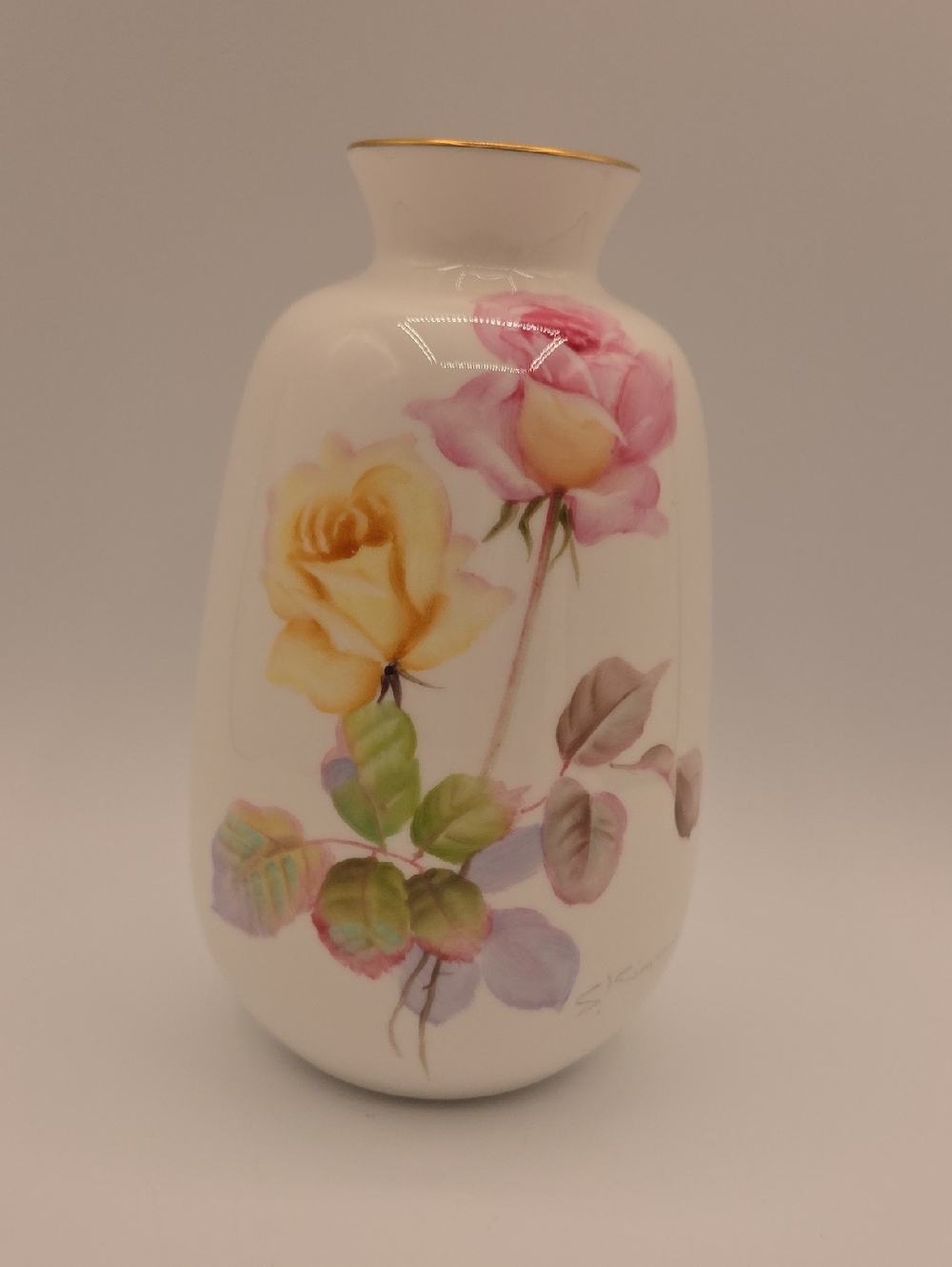 Noritake Bone China Nippon Toki Kaisha 6 1/2” Vase With Gold Rim Signed